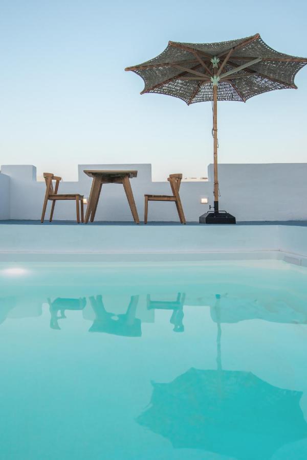 Voca Hotel & Suites คามารี ภายนอก รูปภาพ